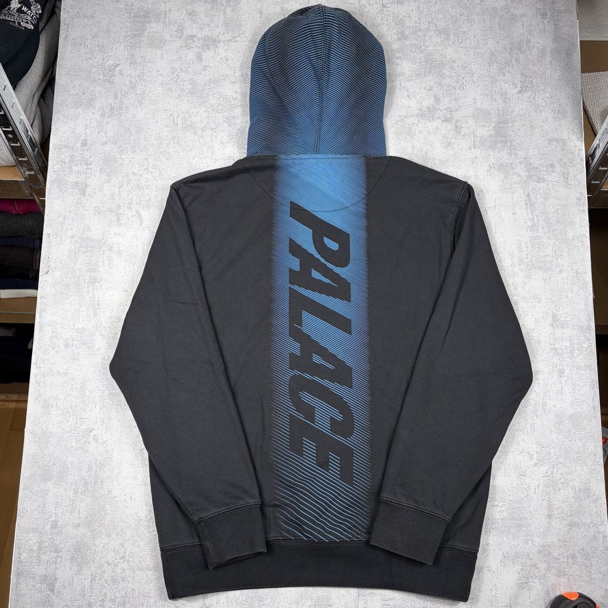 Palace Maglioni & Felpe: Pull à capuche Palace Noir et Bleu Vintage - M – Nuovo (secondo la descrizione) da Hauterive NE venduto da Leo_o 1