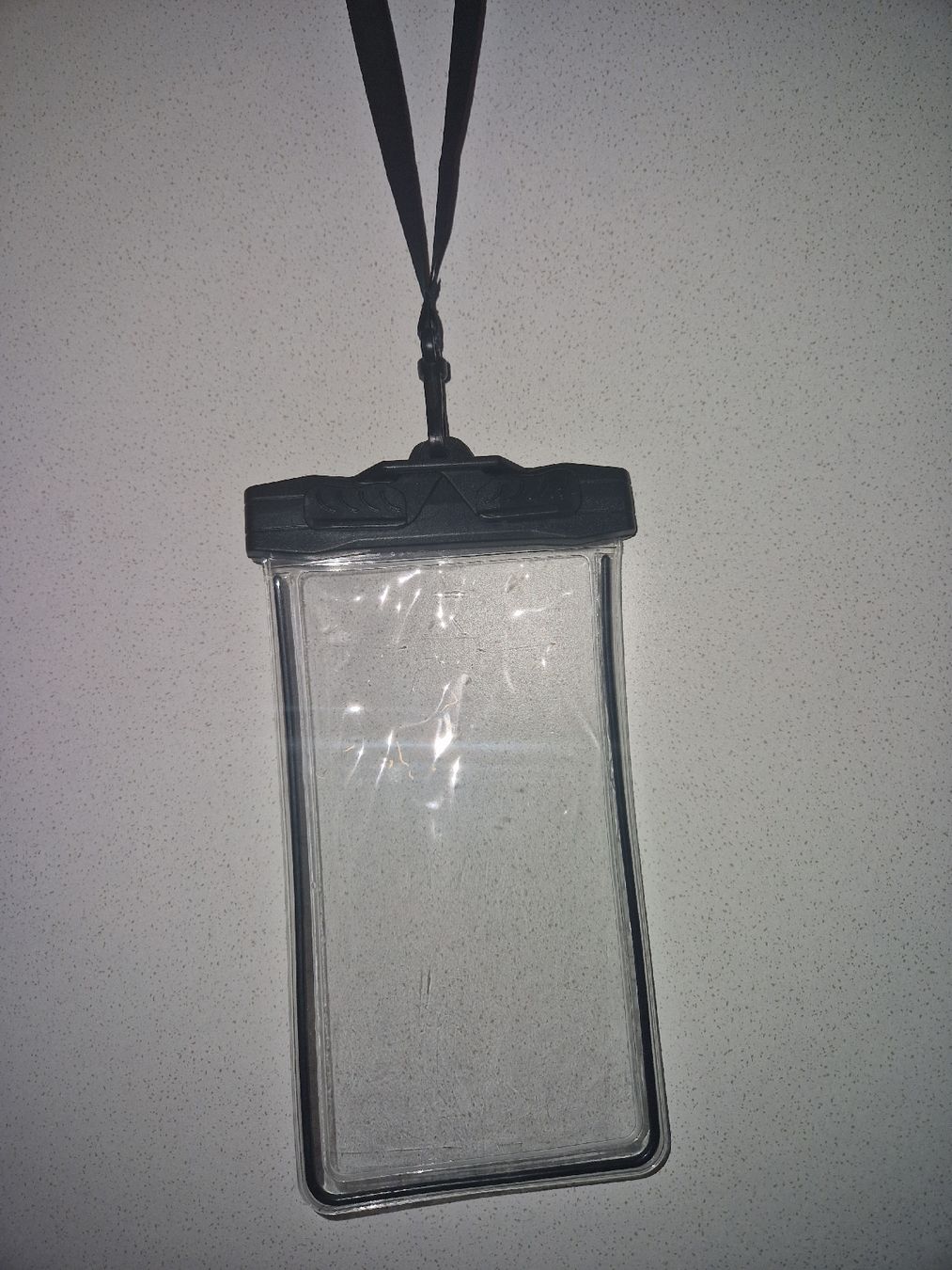 Cover & Protezioni schermo: Housse étanche pour téléphone portable avec cordon – Nuovo (secondo la descrizione) da Versoix venduto da aline_b 2