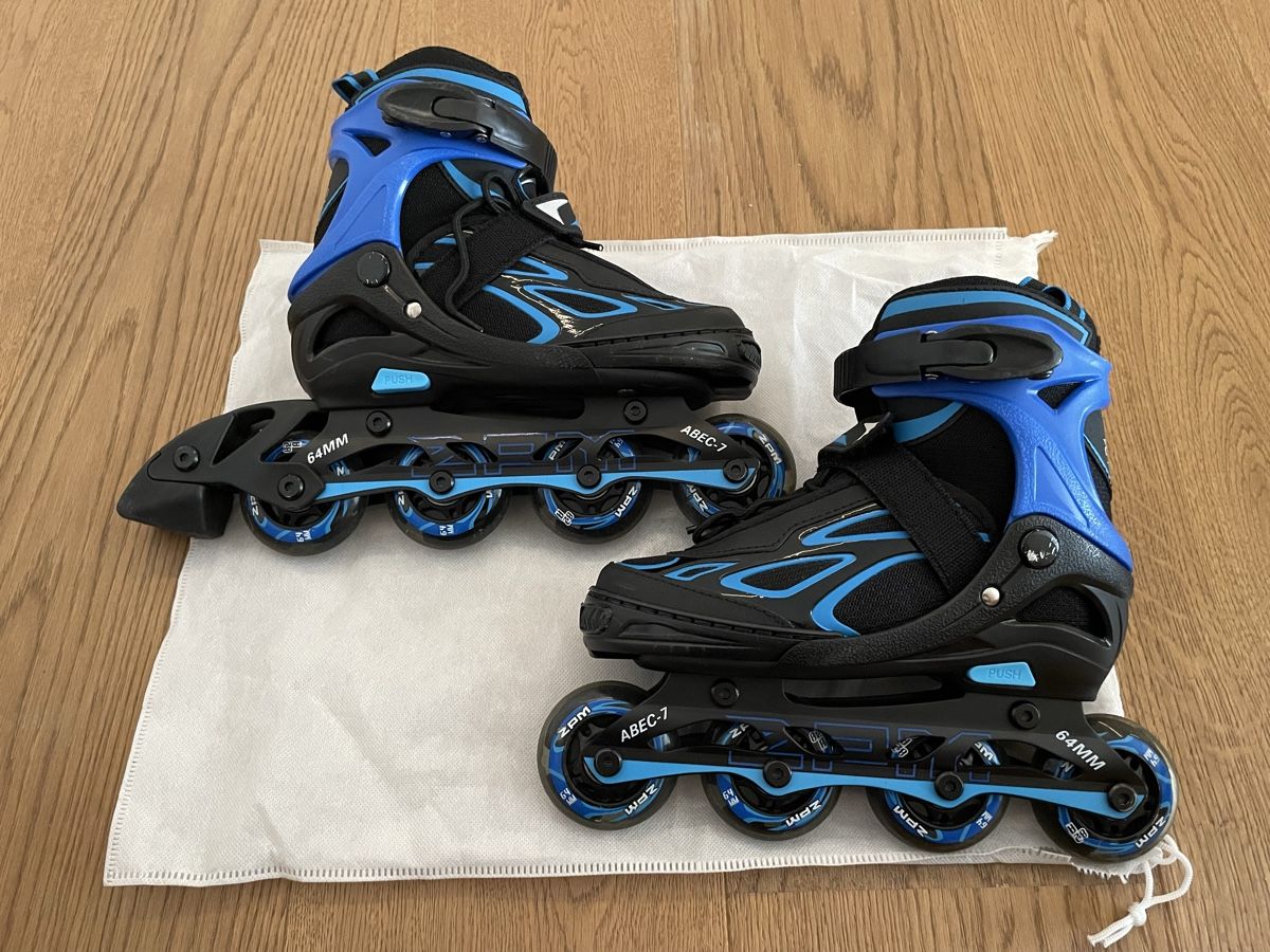 Pattini in linea & Pattini a rotelle: Inline Skates Blue Black Size Adjustable 29-32 – Usato da Basel venduto da gronzoni 1