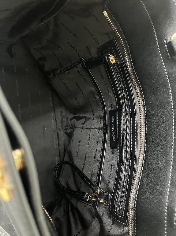 Borse da donna: Michael Kors Tasche - ungebraucht – Usato da Hildisrieden venduto da D.Stef 1