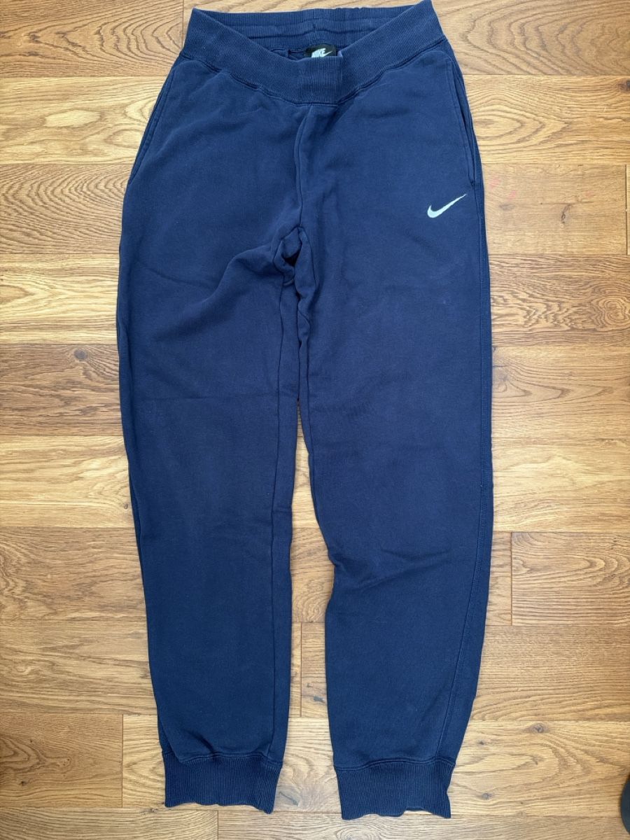 Nike Pantaloni: Nike Training Hosen Blau S  – Usato da Münchwilen TG venduto da giu_75tp