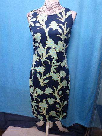 KLEID DEHNBAR GR 40 42 STRETCH OHNE ARM SOMMER NEUWERTIG