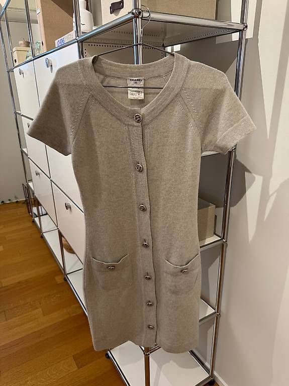 Chanel Vestiti: CHANEL KLEID / CARDIGAN – Nuovo (secondo la descrizione) da Schwyz venduto da bofb 2