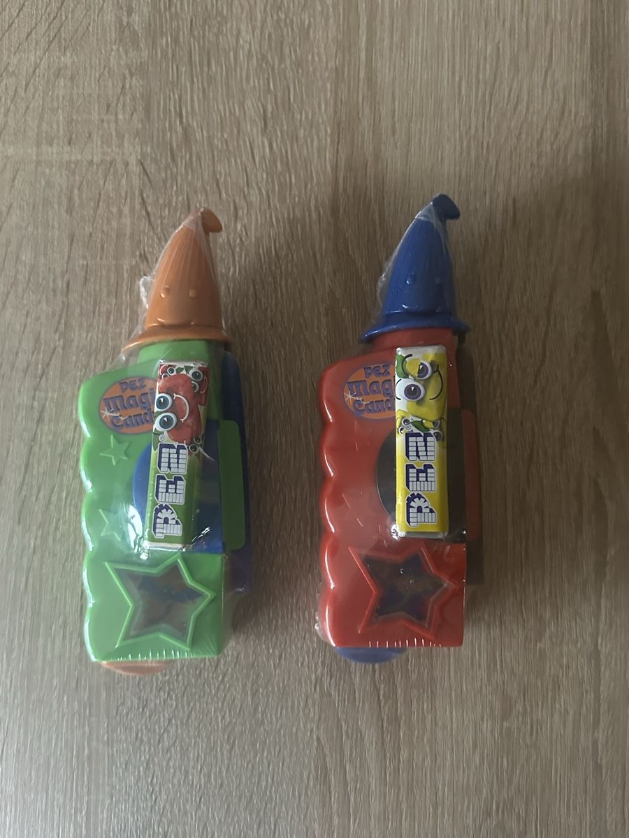 Pez Altro per Gastronomia & Hotel: Lot de quatre distributeurs PEZ Magic Candy. – Nuovo (secondo la descrizione) da Tramelan venduto da Tramelot