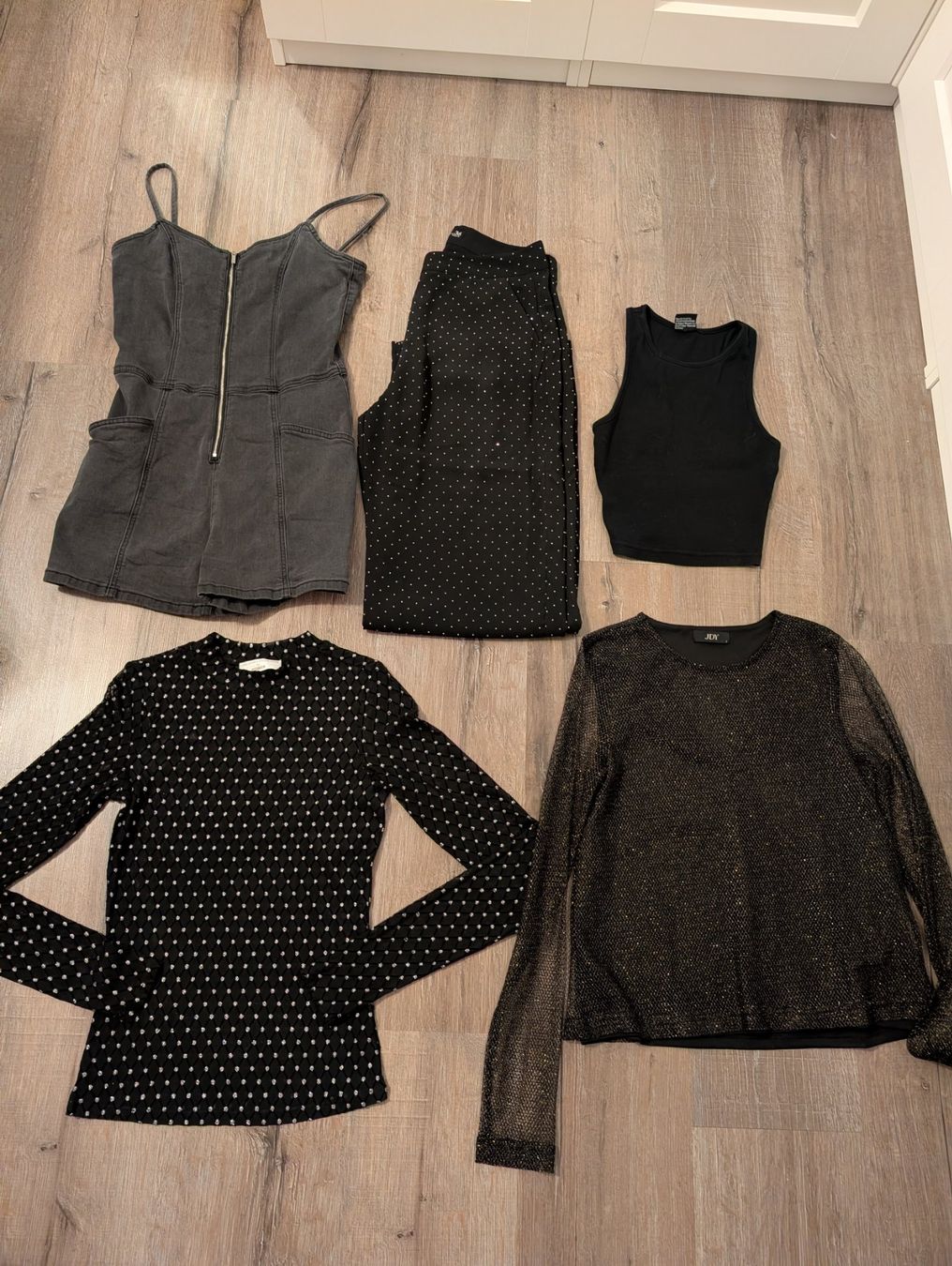 Lots de vêtements: Kleiderpaket ca. Grösse 36 – D'occasion à Huttwil par Schnuegu13