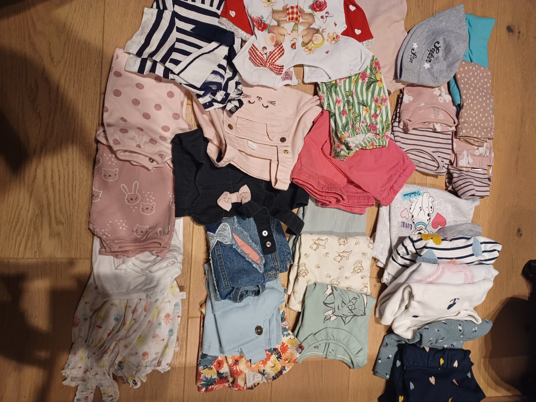 H&M Lotti & Set di vestiti: Mädchenkleider gr 74/80 – Usato da Stans venduto da TrudiSoulshine 2