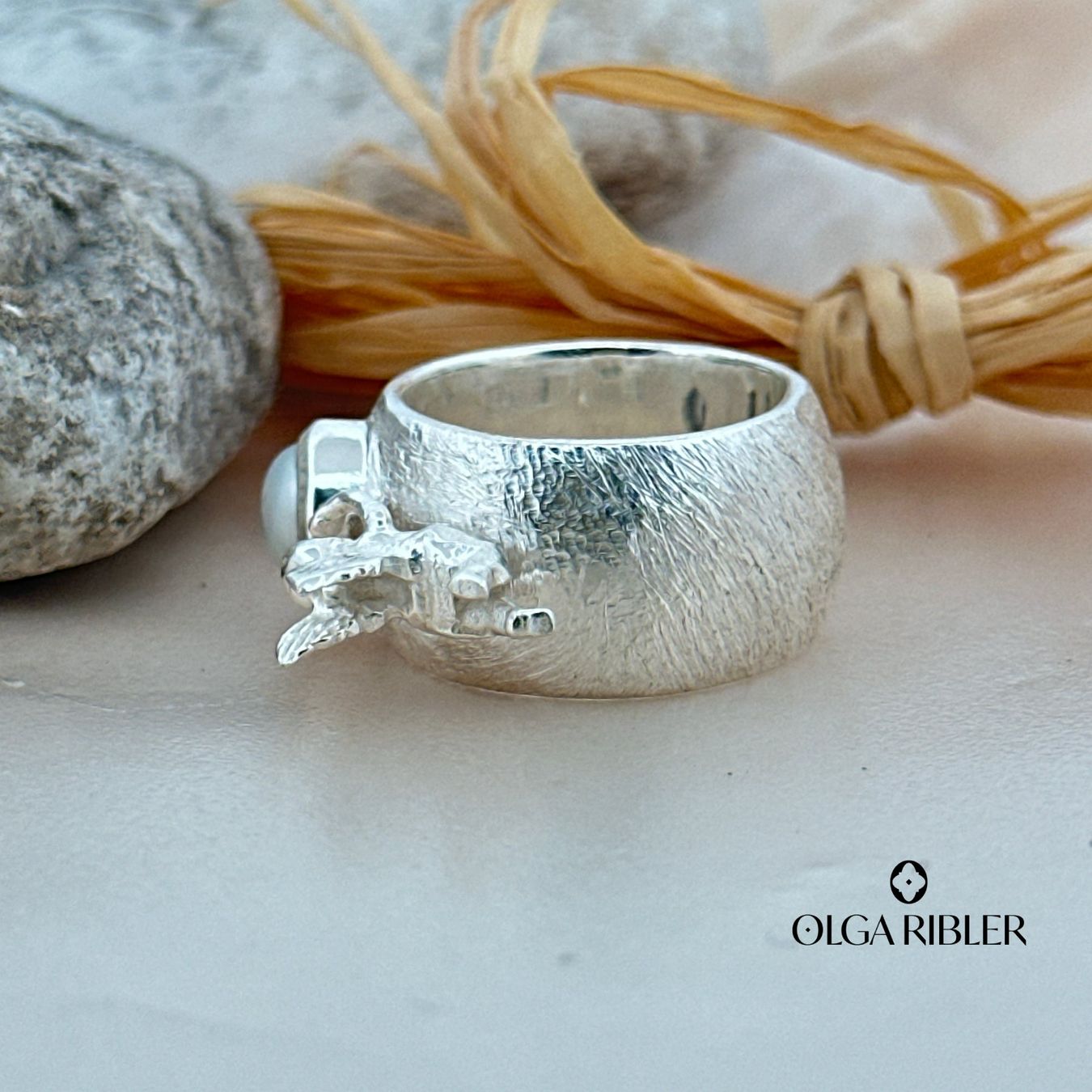 Olga Ribler Anelli: Engel Statement Ring mit Süsswasserperle – Gr 59 – Nuovo (secondo la descrizione) da Luzern venduto da Schmuckoutlet 2