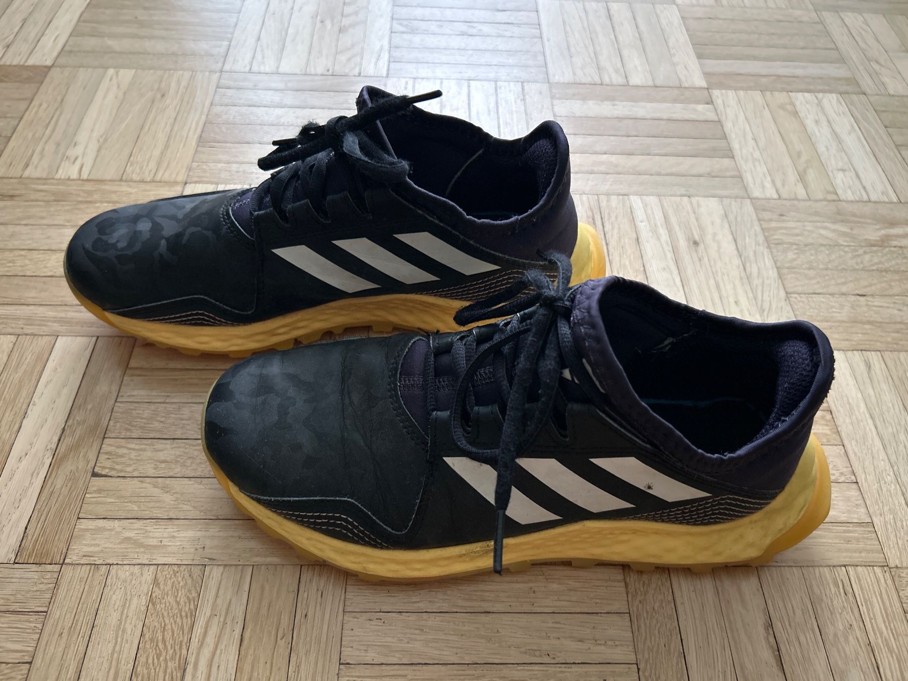 Adidas Scarpe da uomo: Feldhockey Schuhe Adidas – Usato da Puplinge venduto da papaya08 1