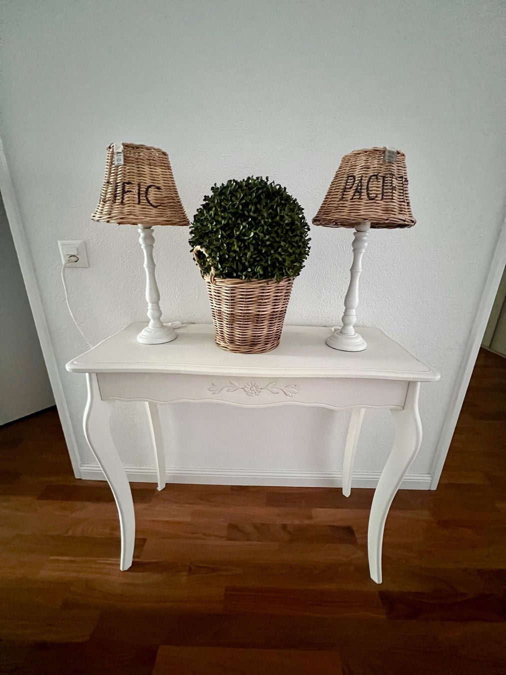 Alle Dekorationen: Dekorationsmöbel aus Holz – Gebraucht aus Buchrain von ARNA1102