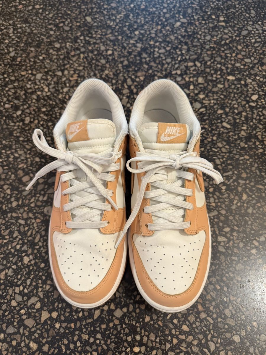Nike Scarpe da donna: Nike low dunk trainers size 40.5 – Usato da Zürich venduto da gva_r9gs 1