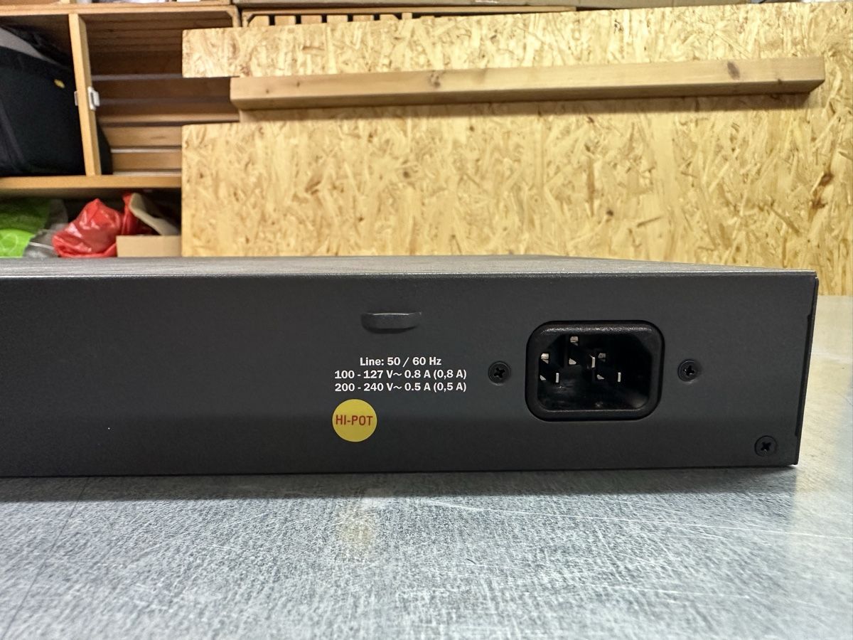 Hewlett Packard Hub & Switch: HP 1820-48G Switch J9981A – Usato da Luzern venduto da FrankGroebel 3