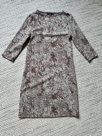Damen Kleid Gr. 36 Leo Print Beige – figurbetont