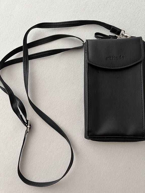Brieftaschen: Handy-Portmonee  – Gebraucht aus Adliswil von Ursula8102