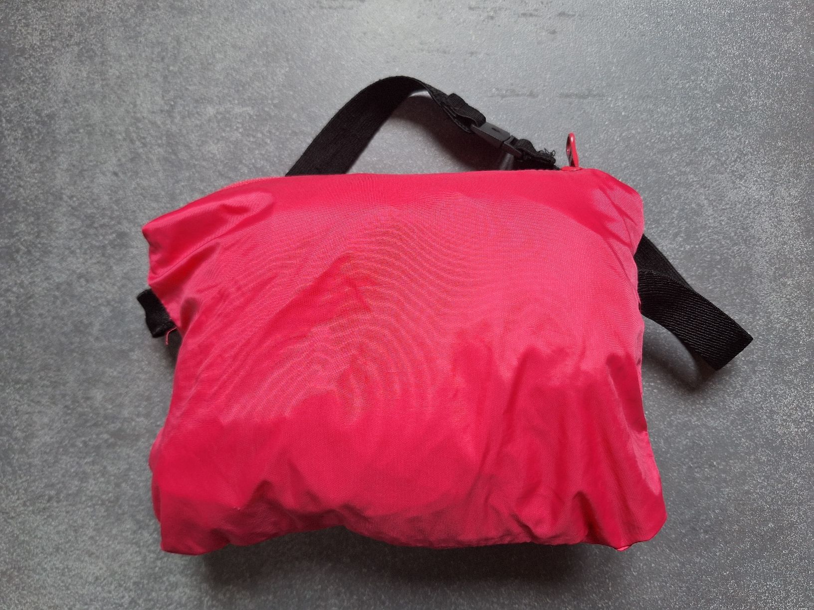 H&M Jacken & Mäntel: Regenjacke H&M, Grösse 140 – Gebraucht aus St.Gallen von dajo0809 3