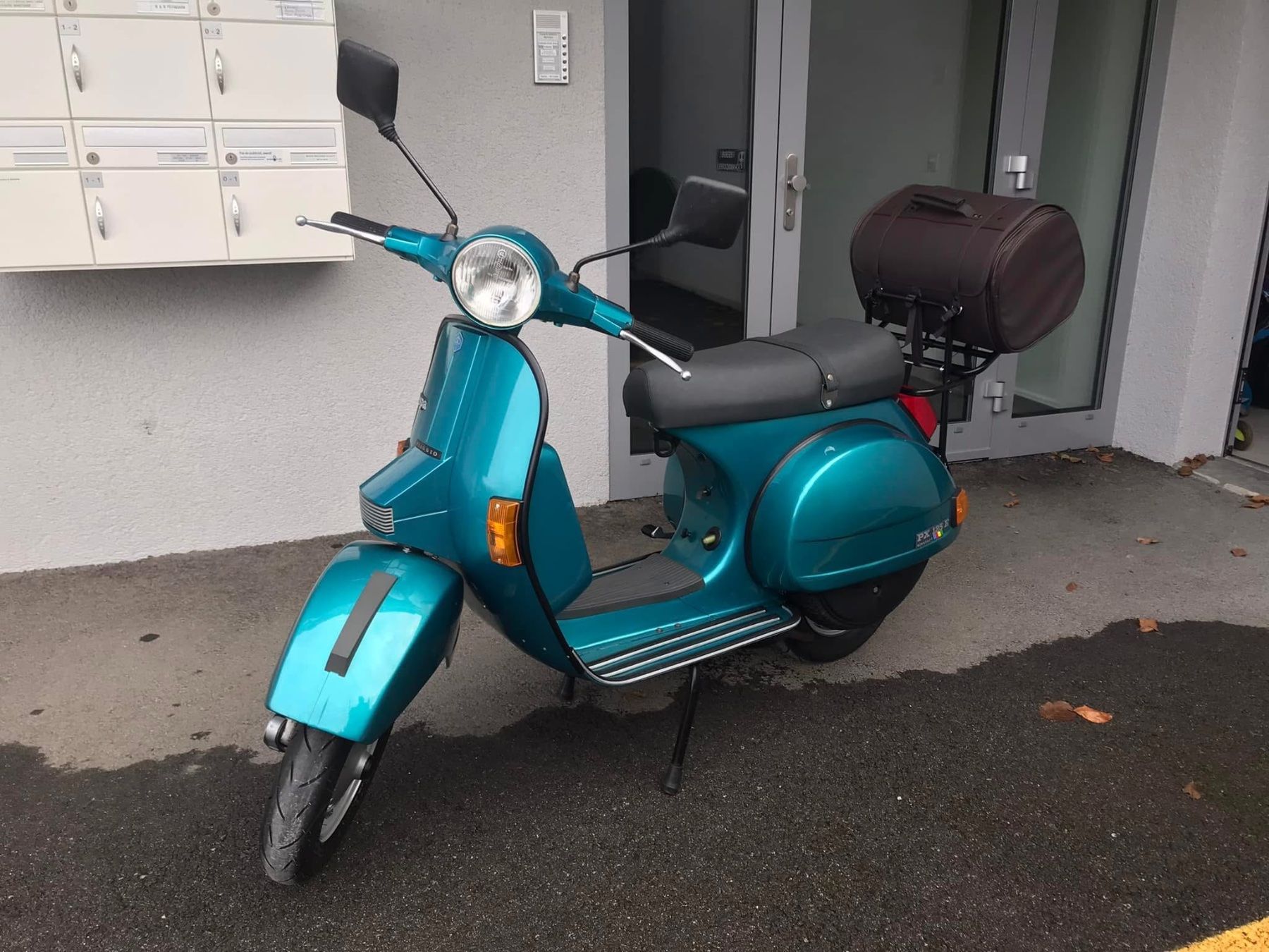 Piaggio Scooters: Vespa PX125 E – Gebraucht aus Villars-Bramard von def_jcq6 5