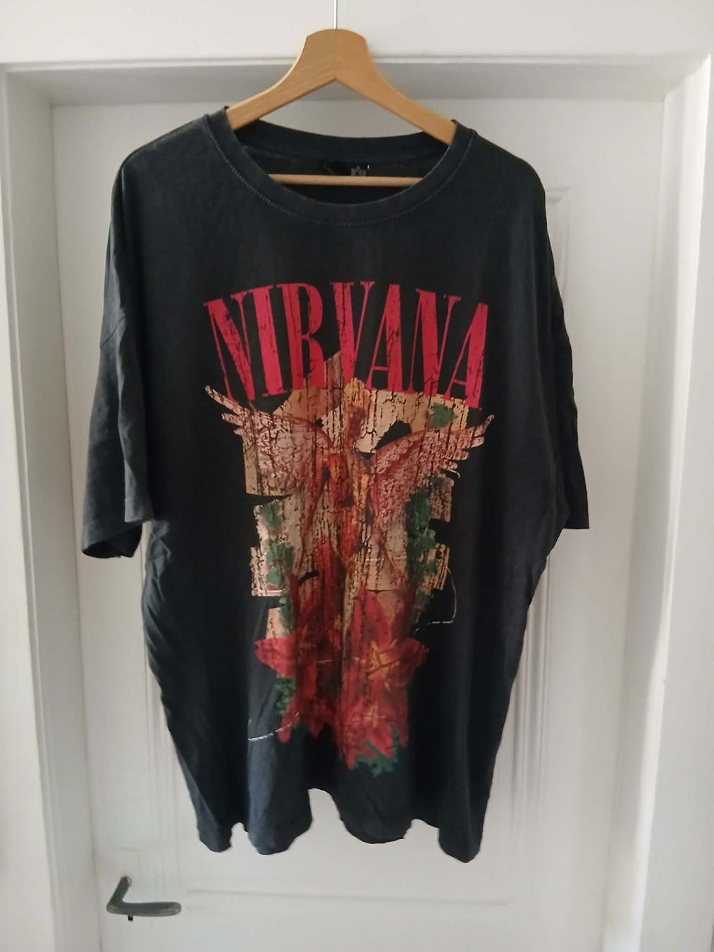 T-shirt: Nirvana T-Shirt schwarz Grösse Xl – Usato da Basel venduto da meh_cm2k