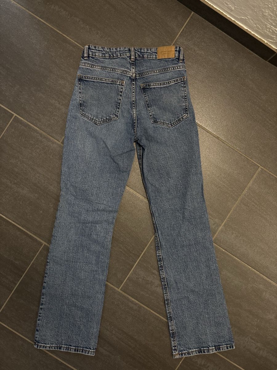 Jeans: Ginatricot Classic Boot Jeans 34 – Usato da Rümlang venduto da svent 5
