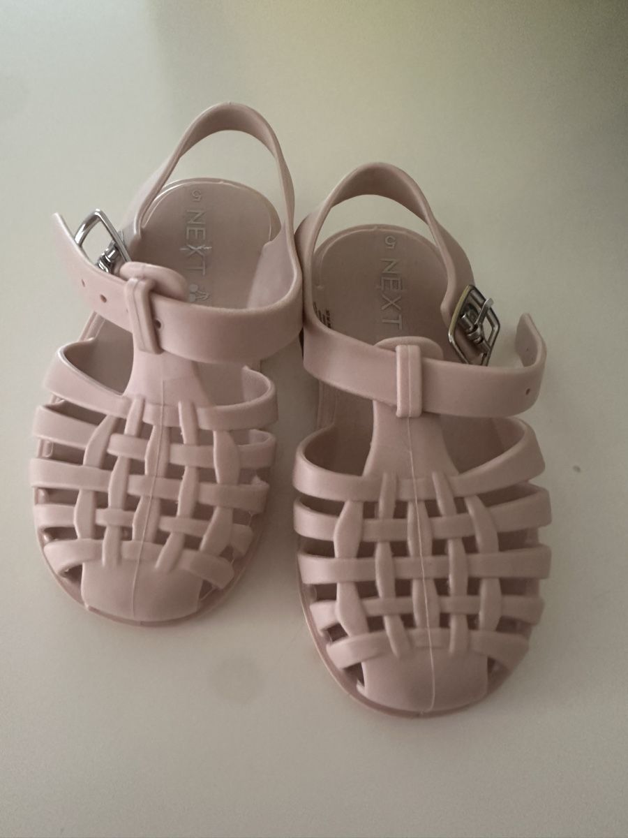 Next Scarpe per ragazze: Gr 21.5 next neu – Nuovo (secondo la descrizione) da Wettingen venduto da hak_52m8