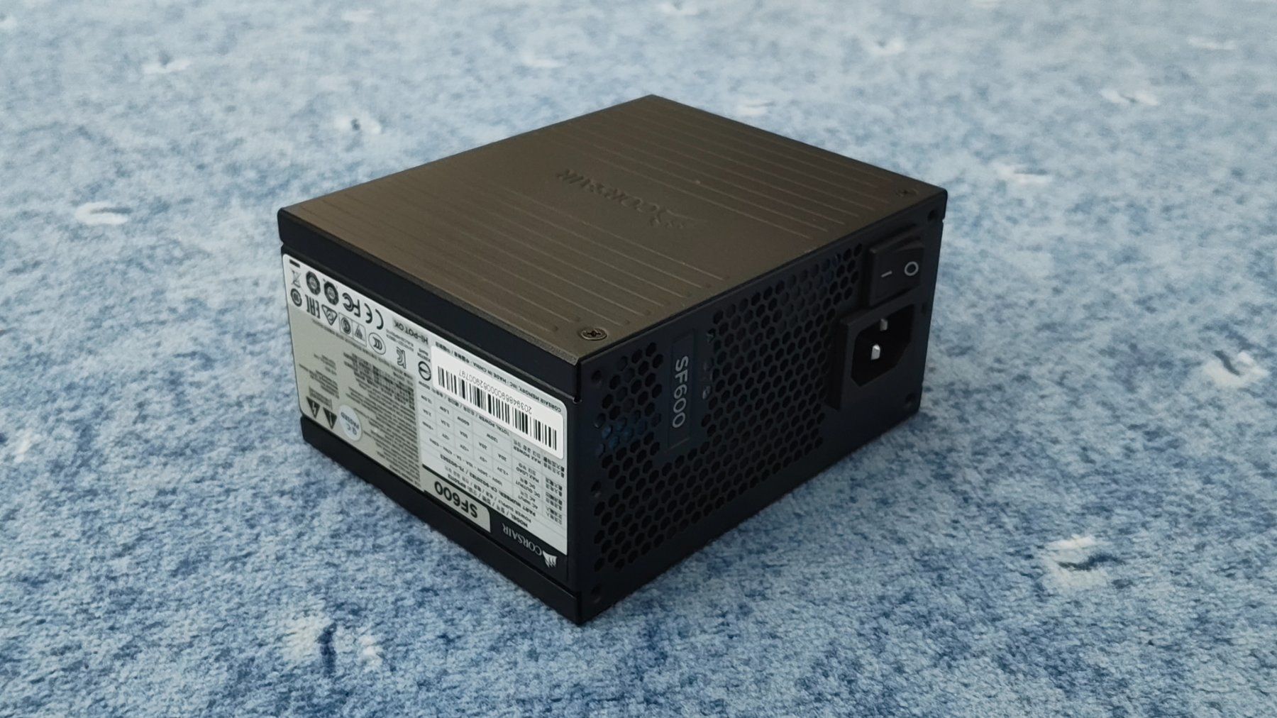 Corsair Componenti elettronici: Corsair SF600 – Usato da Belp venduto da ndu_8r6d 1