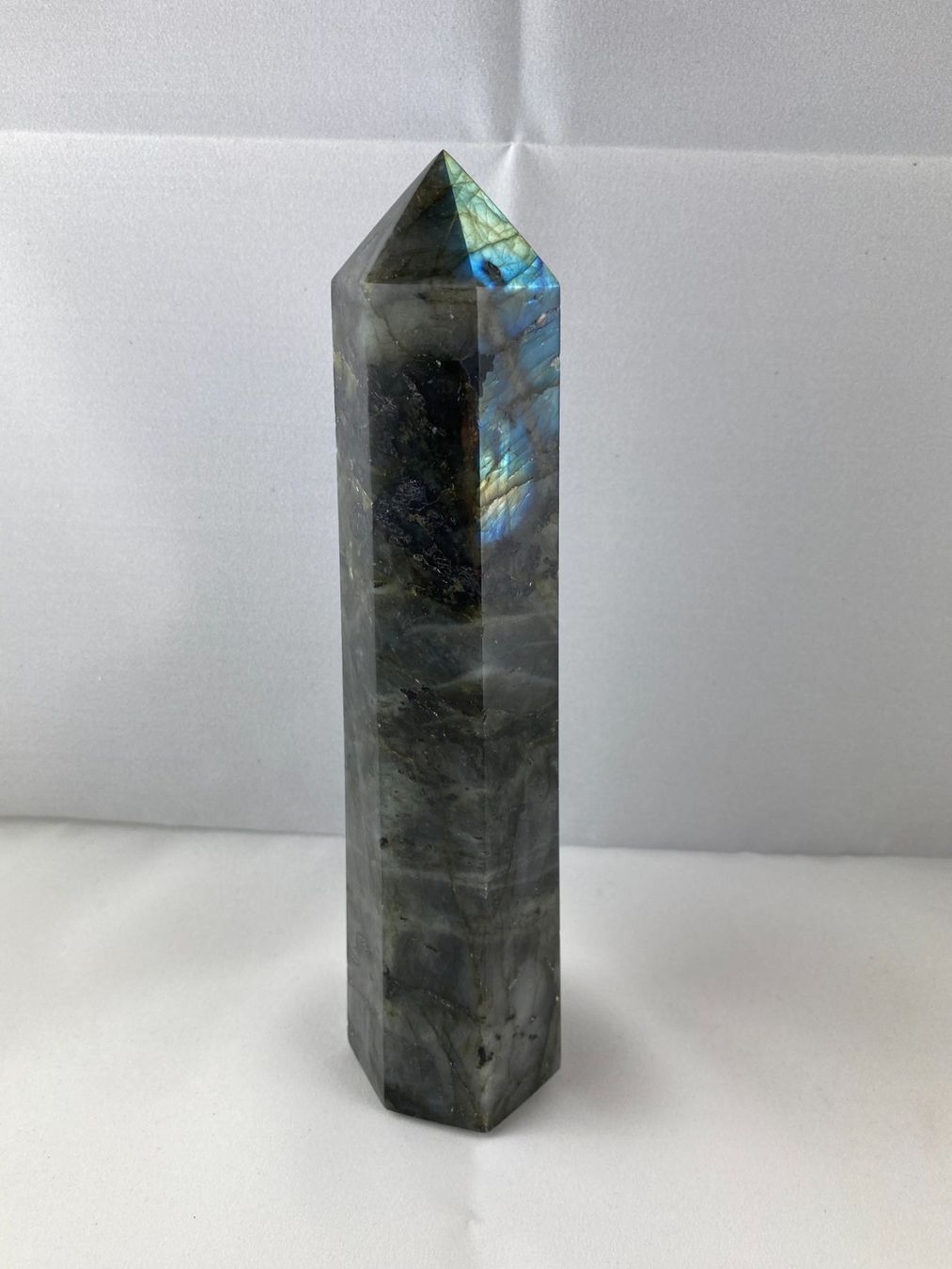 Minerali & Pietre curative: Labradorit Spitze 4.5cm 4.7cm 19.5cm 651g – Usato da Schinznach Bad venduto da Prosperos 1