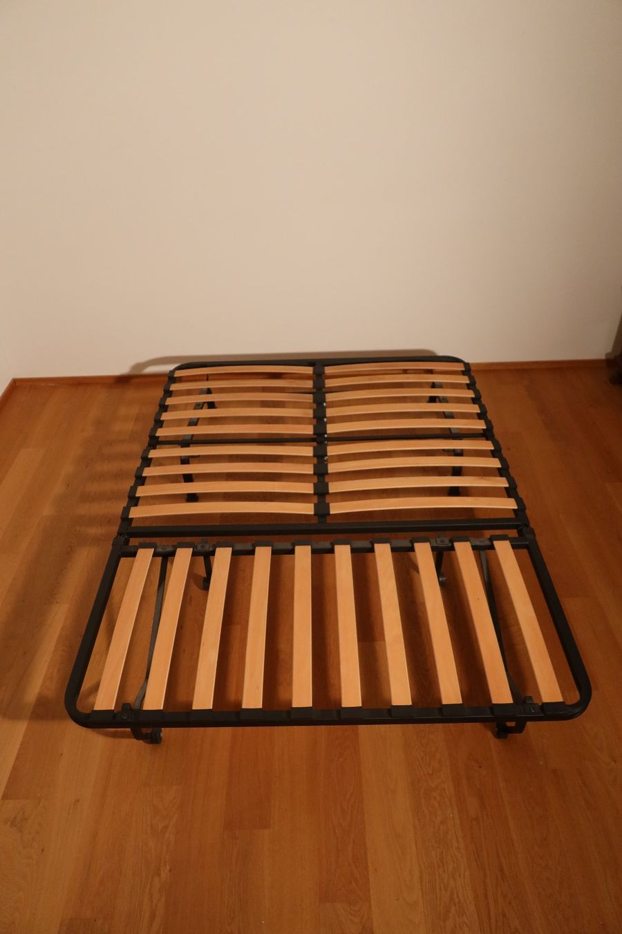 Divani: Bettsofa 2er mit Lattenrost & Bettwäsche-Box – Usato da Kilchberg ZH venduto da and_y5q6 7