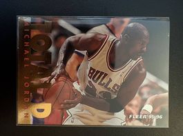 1995 Fleer - Michael Jordan #200 NBA CARD