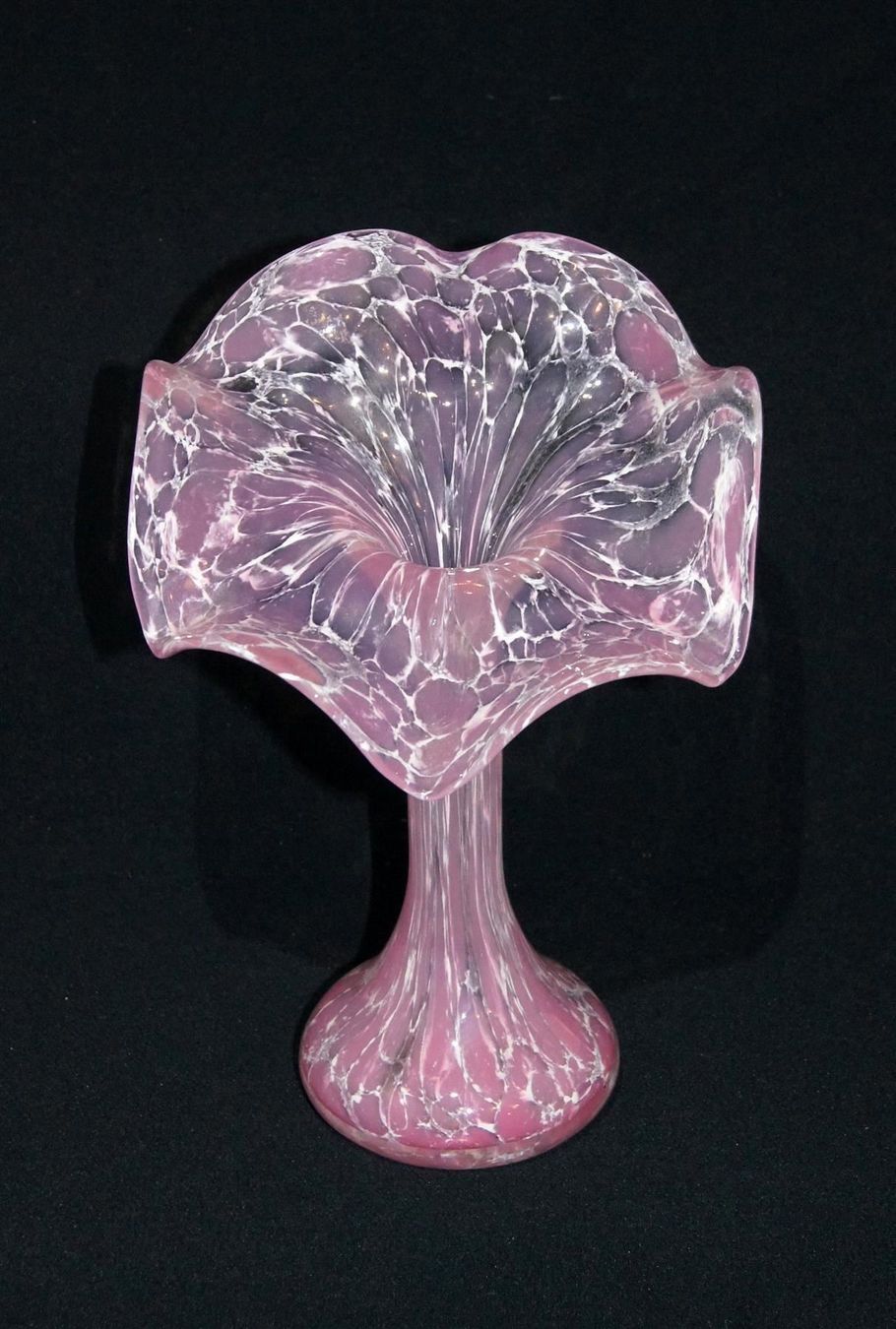Vase & Récipients: Tolle Opalinglasvase rosa – D'occasion à Geroldswil par ARTEFACTO