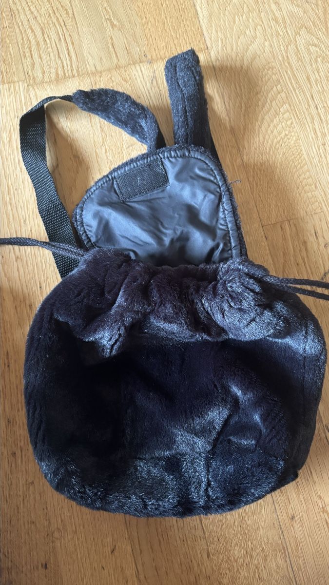 Zaini: Kleiner herziger schwarzer Rucksack – Usato da Wetzikon ZH venduto da pinkilady44 1