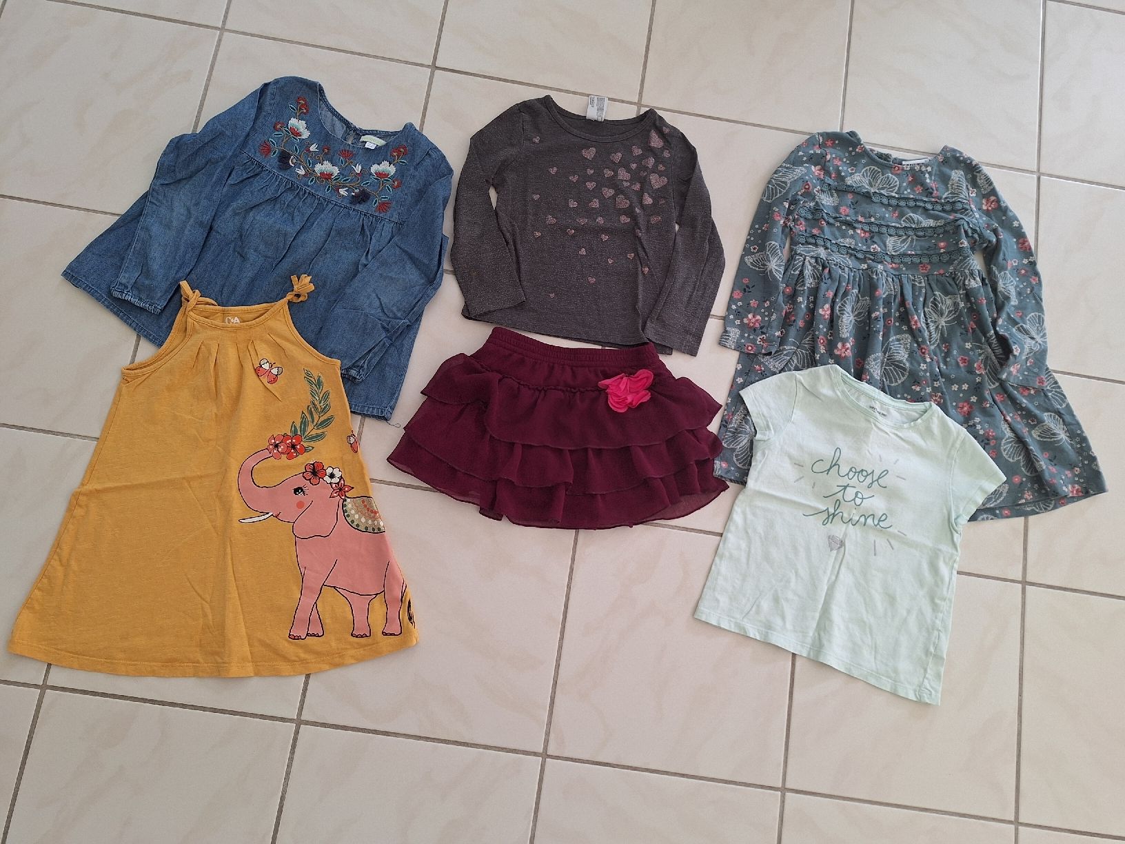 Lotti & Set di vestiti: Kleiderpaket Grösse 104 – Usato da Kreuzlingen venduto da nissie88