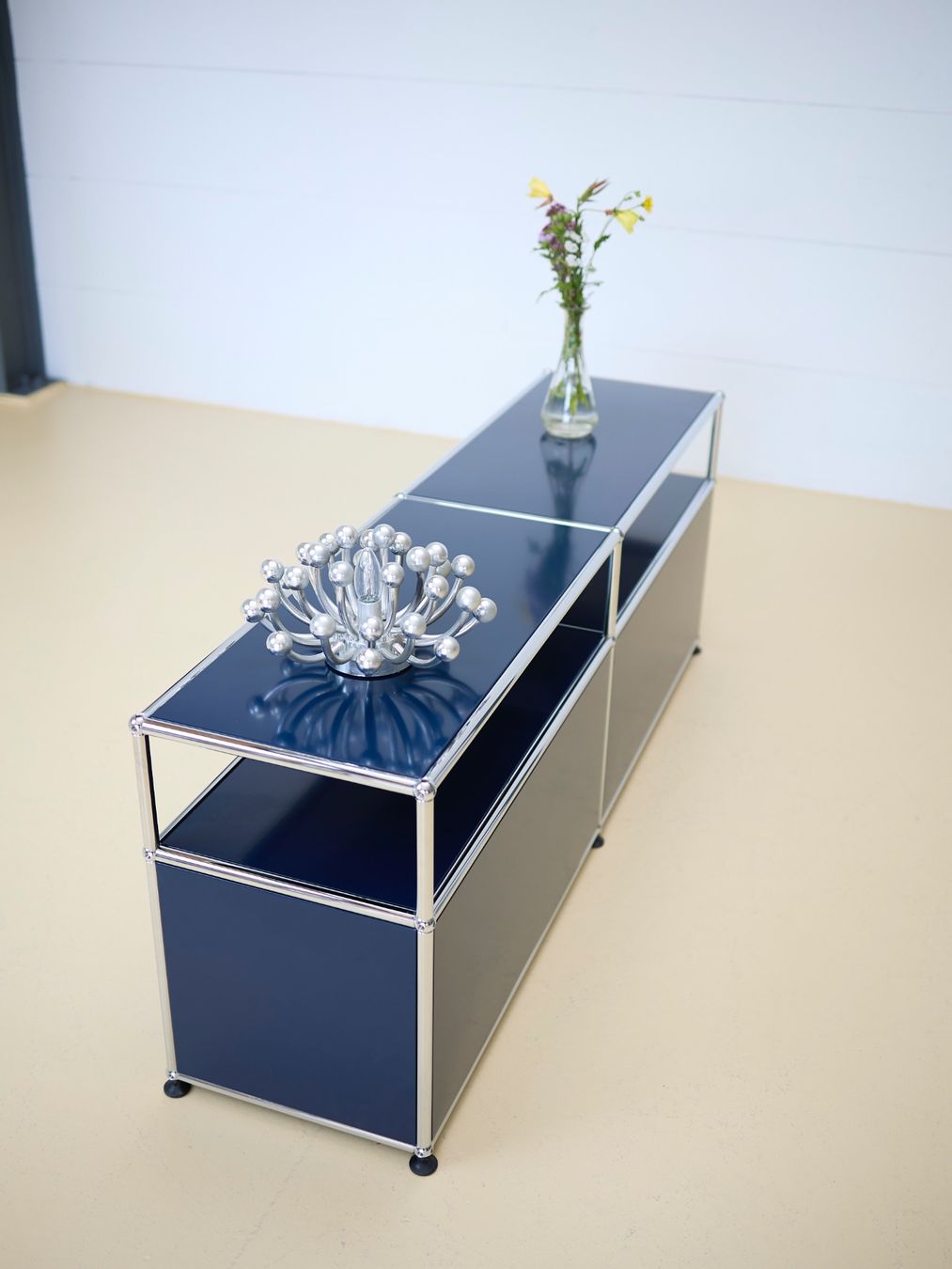 USM Cassettiere: USM Haller Lowboard Stahlblau – Usato da Meinisberg venduto da atelier_TILIJA 8