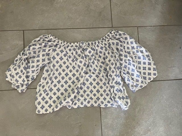 Zebra Camicette, T-shirt & Top: Blusen-Shirt zebra (Gr. S) – Usato da Aathal-Seegräben venduto da daso03
