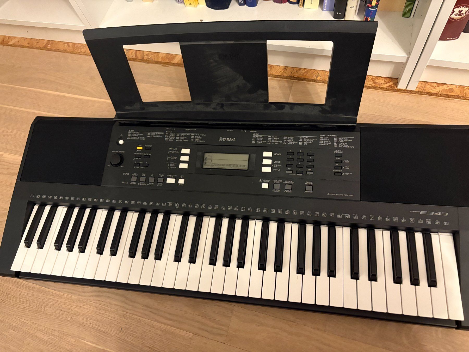 Yamaha Strumenti musicali: Keyboard Yamaha PSR-E343 mit Netzteil – Usato da Elgg venduto da Jo_Naj 4