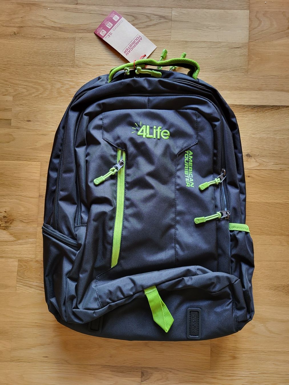Rucksäcke: Rucksack – Neu und originalverpackt aus St. Gallenkappel von Corfla