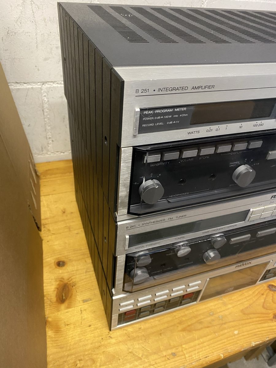 Revox Receiver: Revox B251, B261, B225 – Defekt aus Luzern von Harikan 1