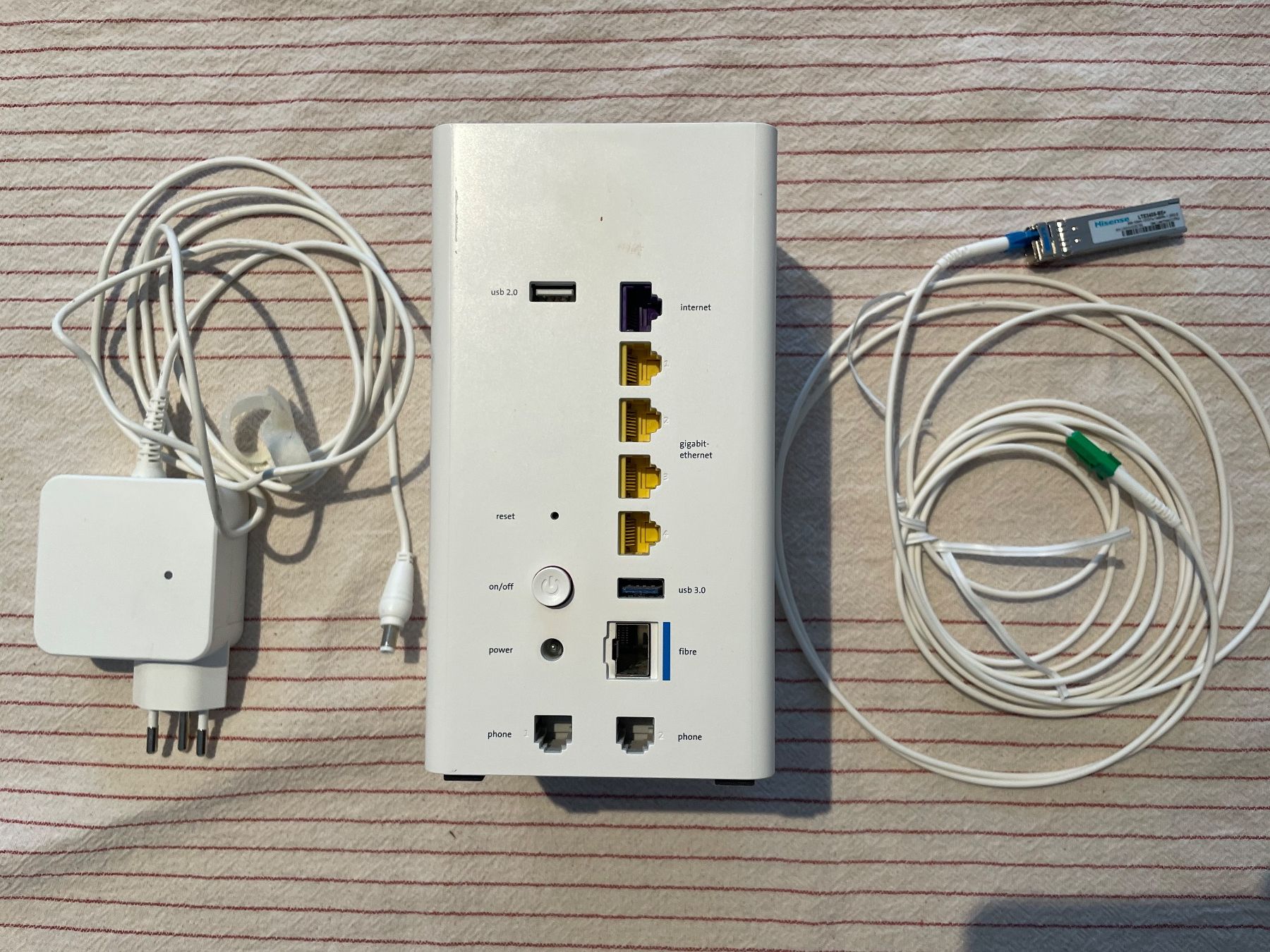 Swisscom Modem & Router: Swisscom Internet-Box 2 – WLAN Router – Usato da Uerkheim venduto da Gerodahero 2