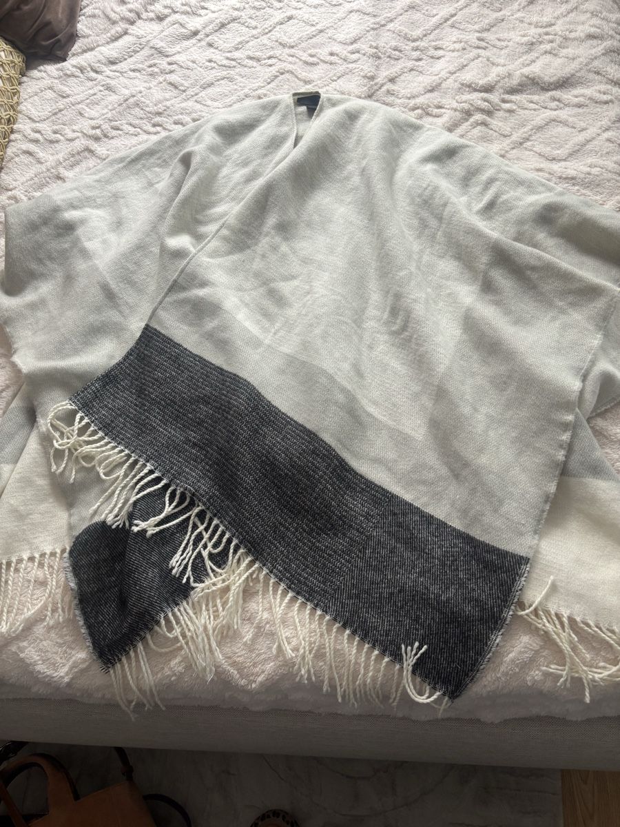 Steve Madden Giacche: Poncho Steve Madden – Usato da Zug venduto da Biki72 1