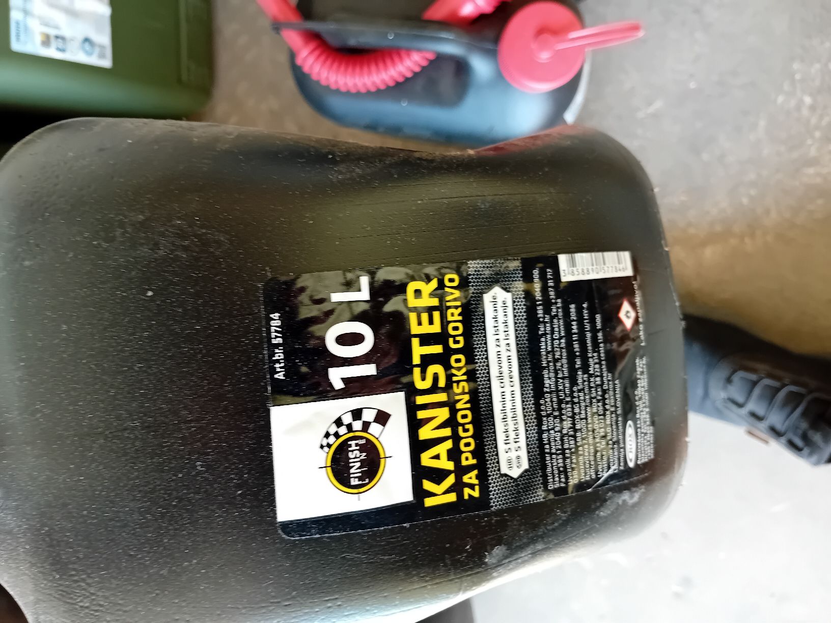 Benzinkanister: Lots de jerricans  – Gebraucht aus Grenchen von Wolf313 3