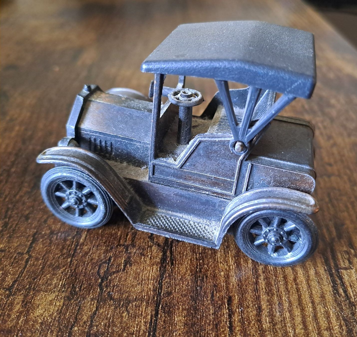 Temperini: Antiker Bleistiftspitzer Auto 1917 – Usato da Bertschikon Gossau venduto da Singeruwe 2