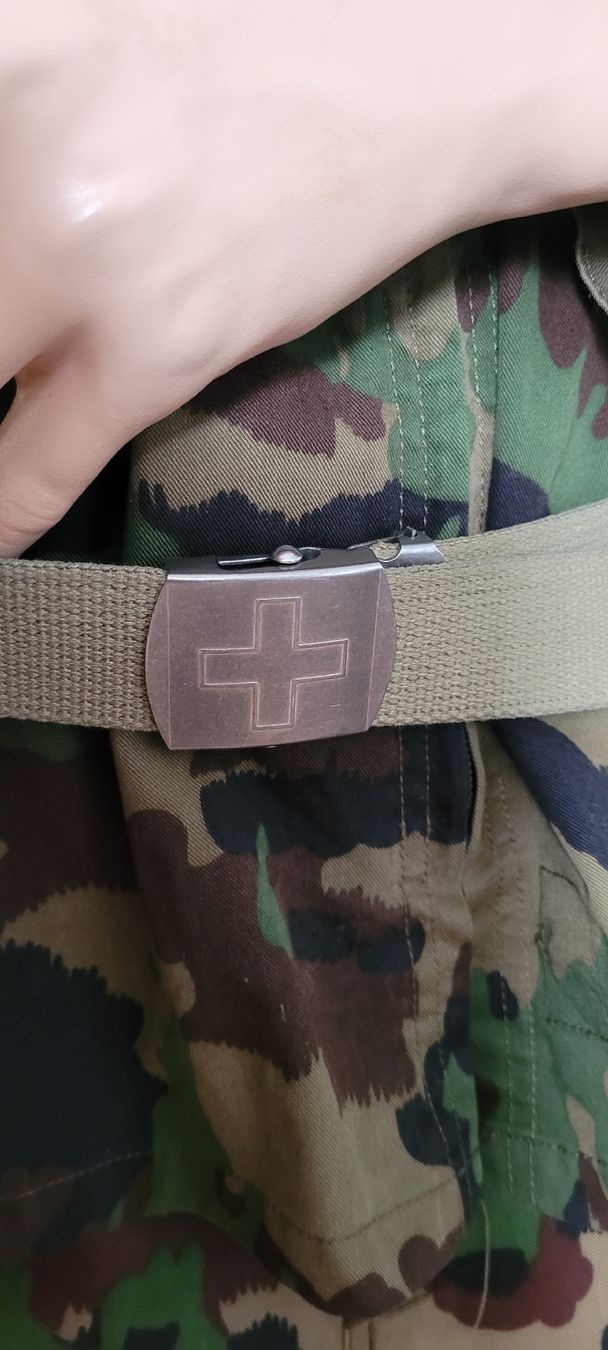 Schweizer Armee Uniformi: Schweizer Armee Uniform Set Tarnung  guter Zustand. – Nuovo (secondo la descrizione) da Basel venduto da m_schwarz 8