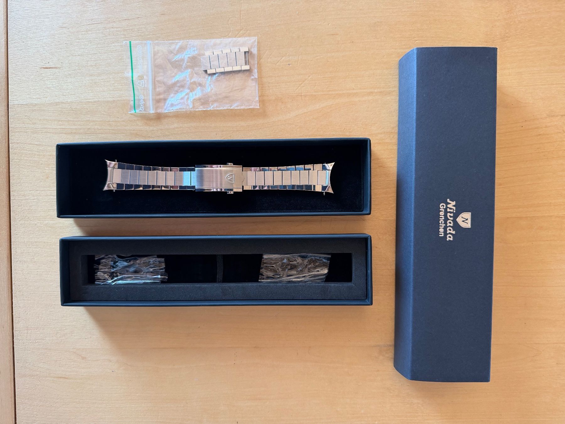 Nivada Armbänder & -reifen: BRACELET FLAT LINK NIVADA - ANTARCTIC – Gebraucht aus Montmollin von Ariodante 4