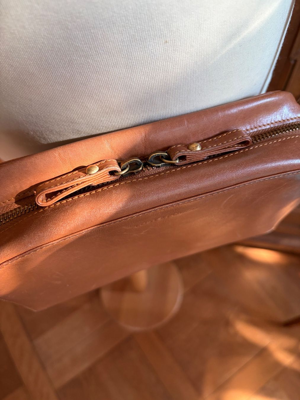 Taschen: LOST & FOUND  Tasche  100 % dickes, hochwertiges Leder – Gebraucht aus Interlaken von Bona55 2