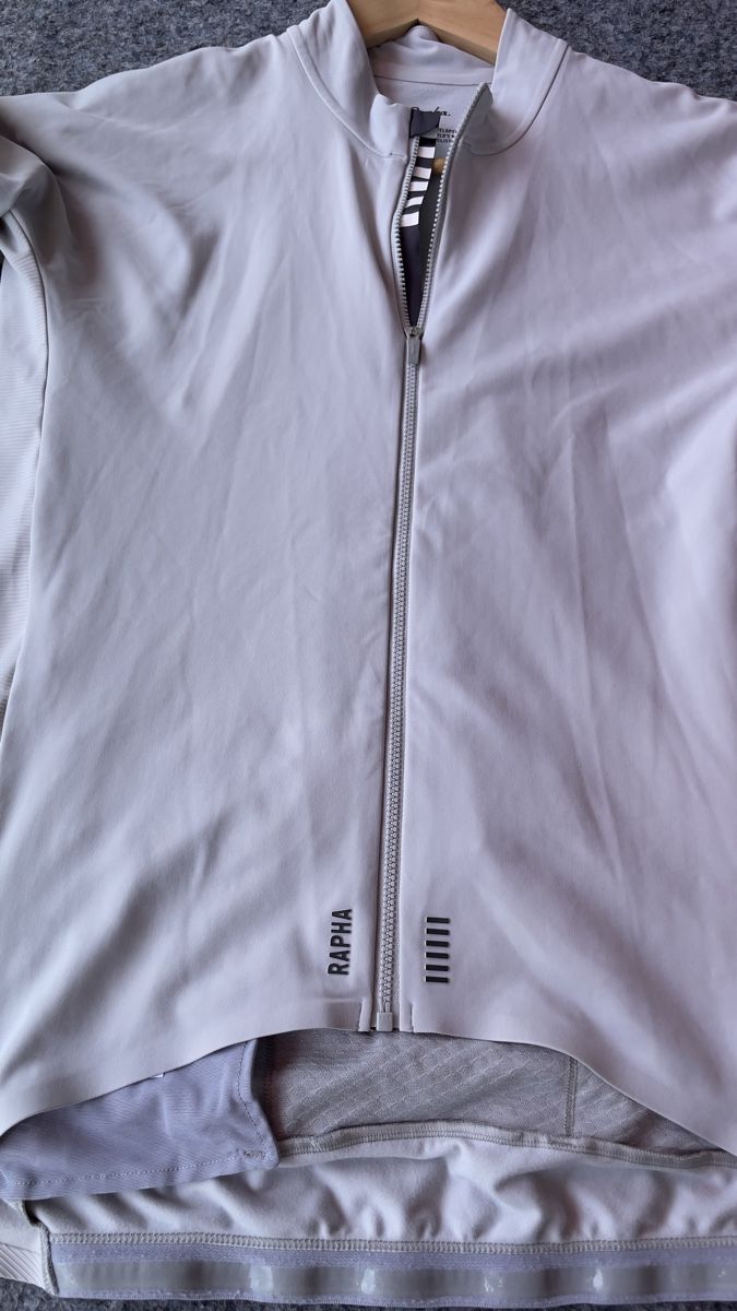 Rapha Maillots de corps & Pantalons: Rapha Pro Team langarm Trikot – D'occasion à Liebefeld par ottas 1