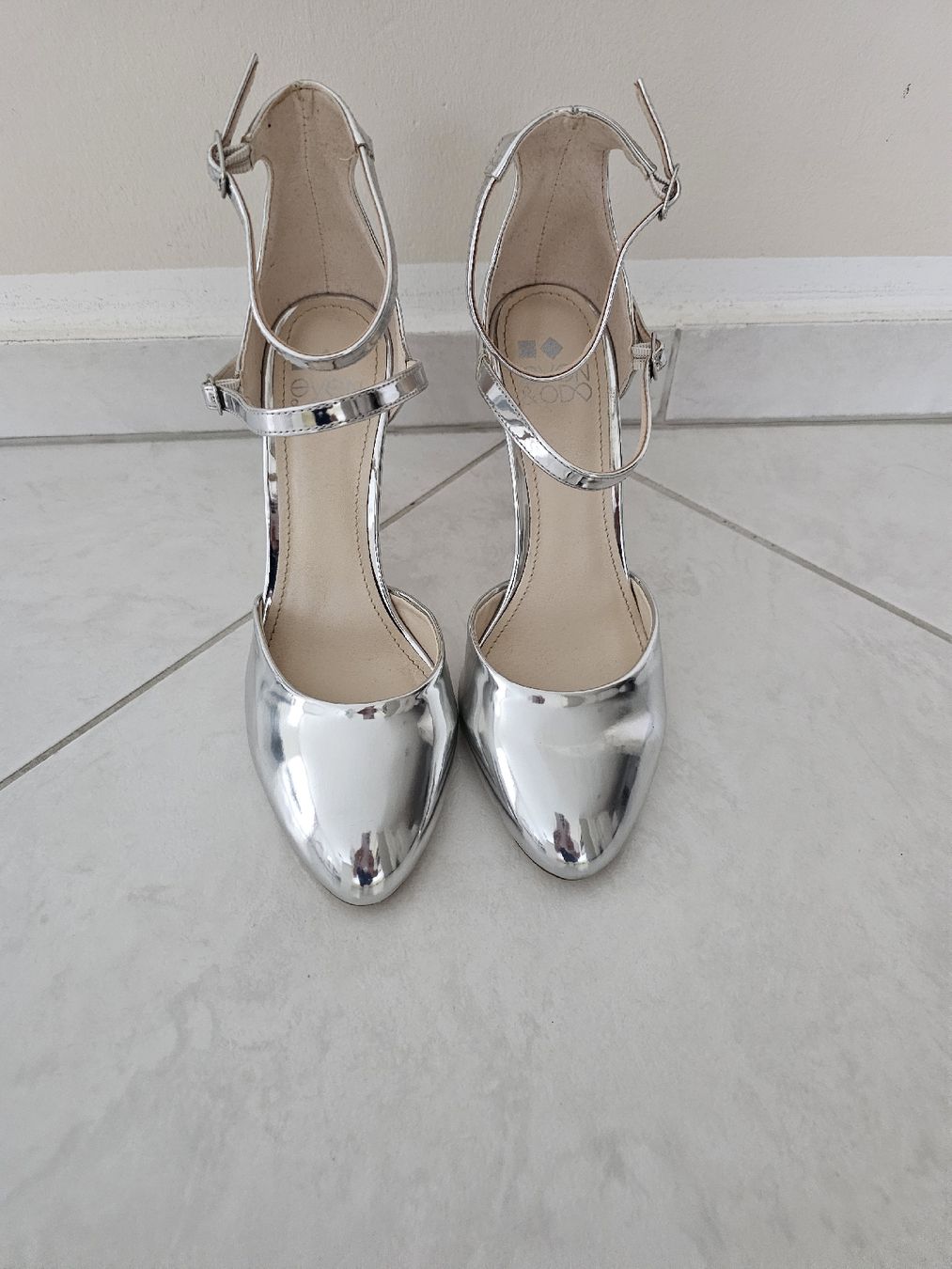 Damenschuhe: Even & Odd High Heel Pumps Silber – Neu (gemäss Beschreibung) aus Steinmaur von Kiki_m240 1