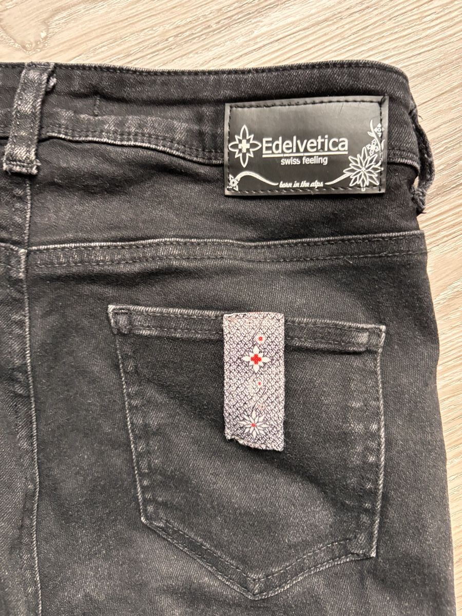 Jeans: Edelvetica Jeans Schwarz Gr. S – Usato da Gossau SG venduto da Swisslady25 2