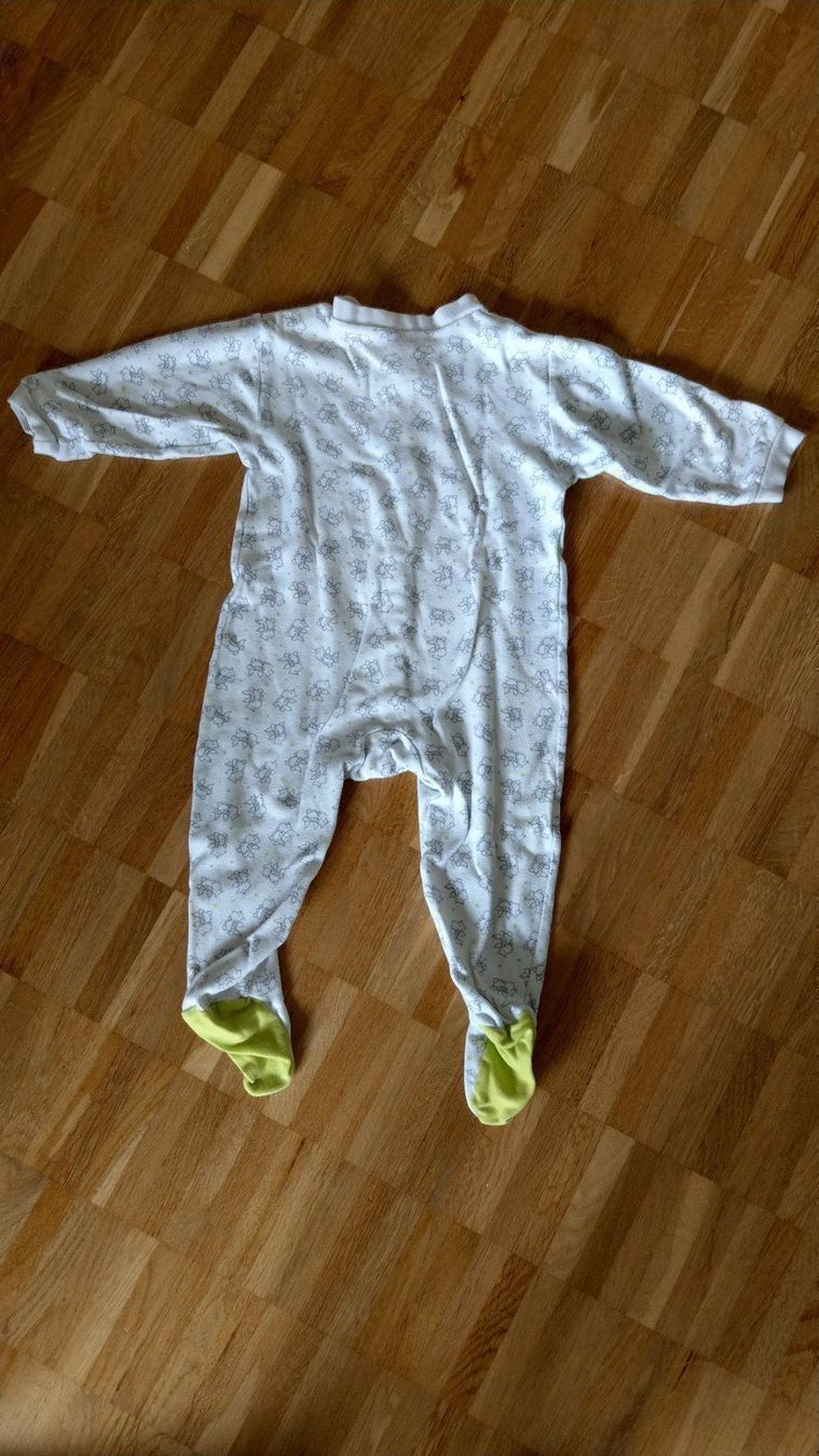 C&A Pigiama & Simili: Süsser Drachen Strampler / Pyjama  (Gr. 86) – Usato da Wädenswil venduto da adelimmat 2