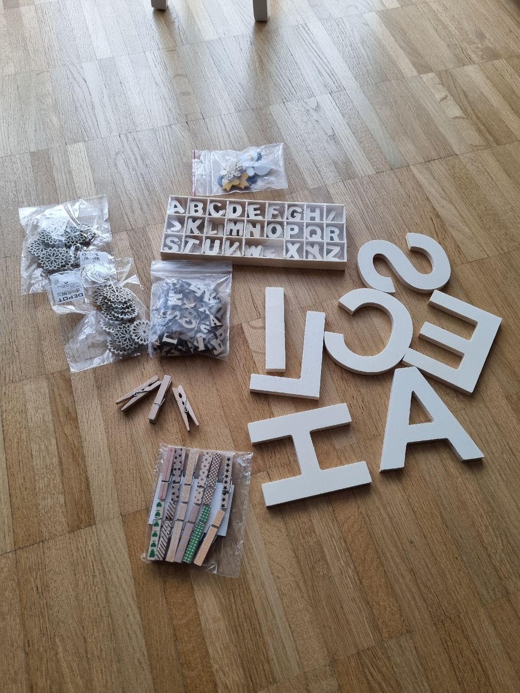 Bastelsets: HOLZ BASTEL KONVOLUT – Neu und originalverpackt aus Zofingen von Felpa