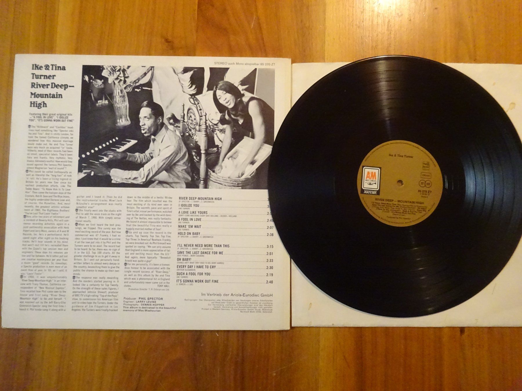 Schallplatten: TINA TURNER + IKE ** RIVER DEEP MOUNTAIN HIGH ** EXCELLENT – Gebraucht aus Luzern von xrayspex99 2
