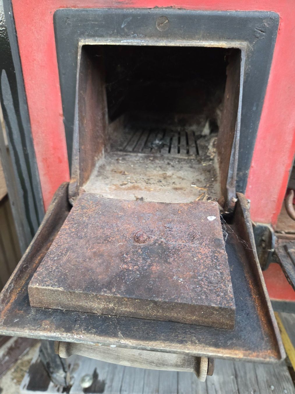 Autres meubles anciens: Holzofen – D'occasion à Auw par sta_x2zb 2