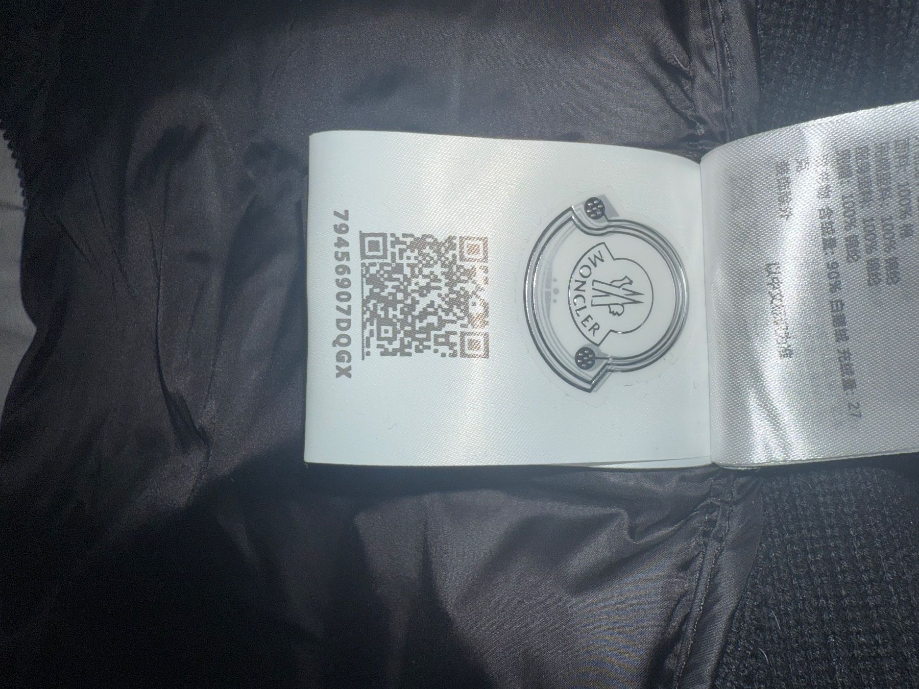 Moncler Giacche & Cappotti: Moncler Jacke – Usato da Uetikon am See venduto da abd_hsw5 3