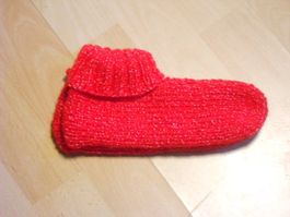1  Paar Kuschelsocken rot Grösse 36-39 dehnbar